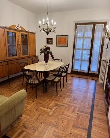 Paris E Carolina 佩波利堡